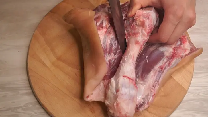 Вкуснятина всего за 99 рублей, заменит вам колбасу!: шаг 2
