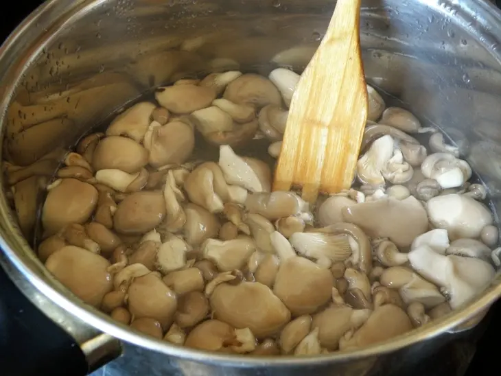 Вешенки закусочные.: шаг 4