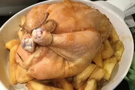 Курица с яблоками и айвой: шаг 8