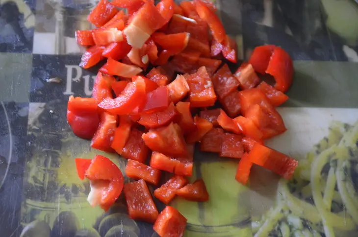 Салат с курицей и пекинской капустой: шаг 3
