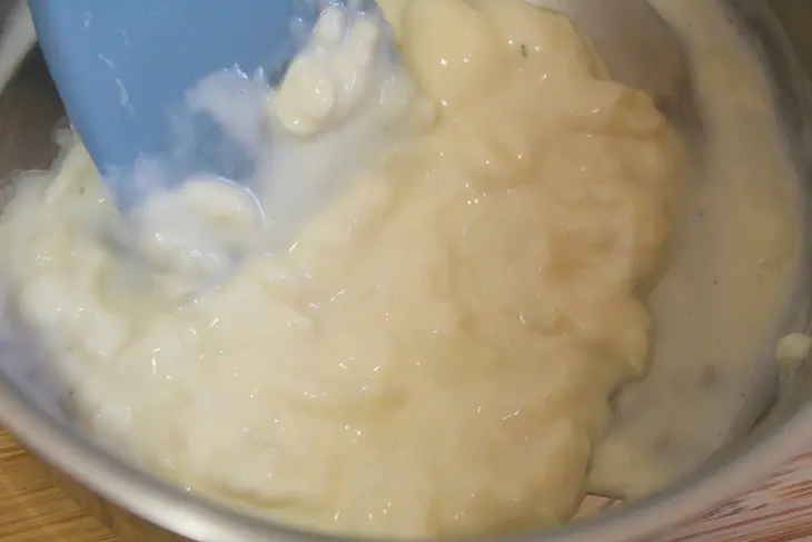 Норвежский бутерброд со шпротами: шаг 2