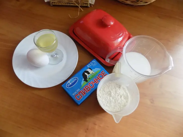 Десертные блинчики с лимончелло.: шаг 1