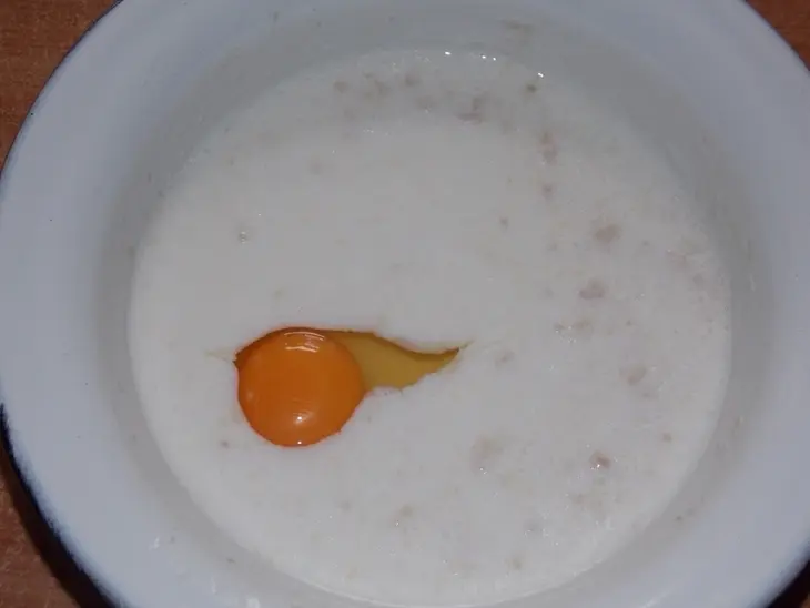 Оладьи с яблоком и клюквой.: шаг 5