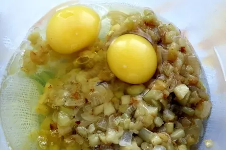 Баклажановые оладьи с брынзовым кремом.: шаг 3