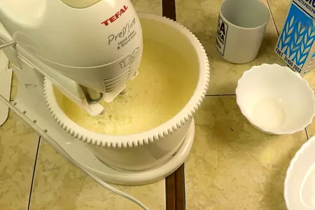 Тонкие блинчики на молоке с грибной начинкой: шаг 8