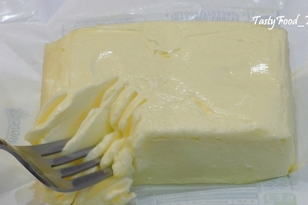 Масляный крем на сгущенном молоке (для тортов, пирожных, капкейков): шаг 2