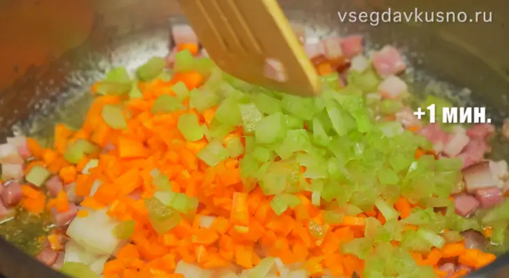 Лазанья с рагу болоньезе и соусом бешамель: шаг 2