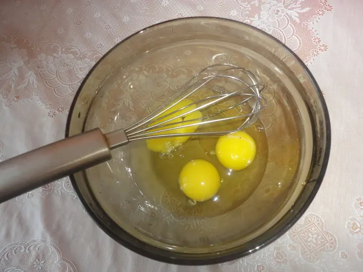 Оладьи на рисовой муке с кокосом и черникой: шаг 2