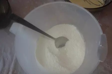 Оладьи на рисовой муке с кокосом и черникой: шаг 7