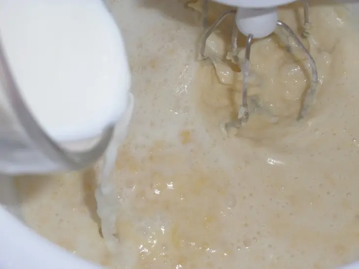 Кукурузные блины с сыром и укропом: шаг 3