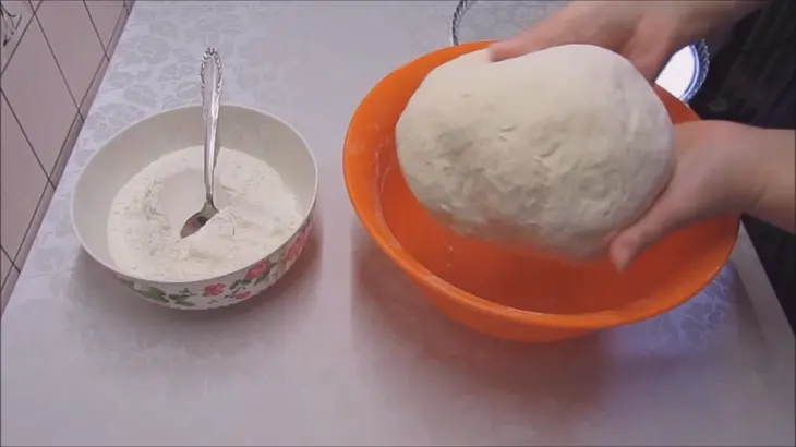 Постный пирог из дрожжевого теста "луковка": шаг 1