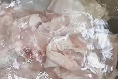 Куриный суп с галушками, блюдо украинской кухни: шаг 1