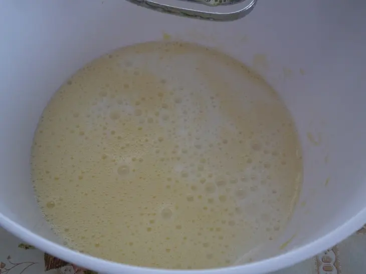 Сливочные блины с маком и цедрой лимона: шаг 3