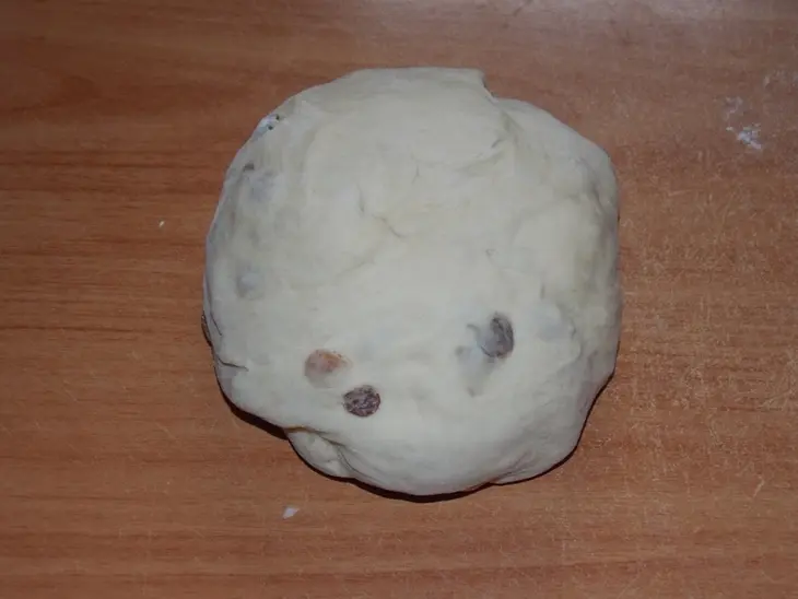 Лепёшки с изюмом.: шаг 3