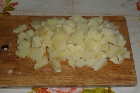Пирог с мясным фаршем, картофелем и маринованным огурцом: шаг 1