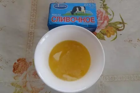 Клубничные блины с клубничным джемом и творожным кремом: шаг 2