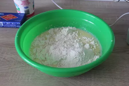 Тонкие блины на молоке: шаг 3
