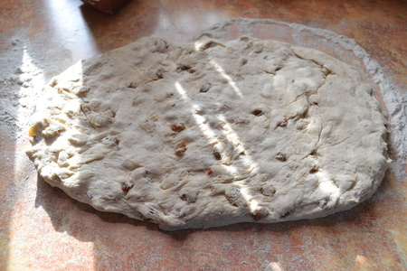 Пшенично-ржаной хлеб с тмином и изюмом: шаг 8