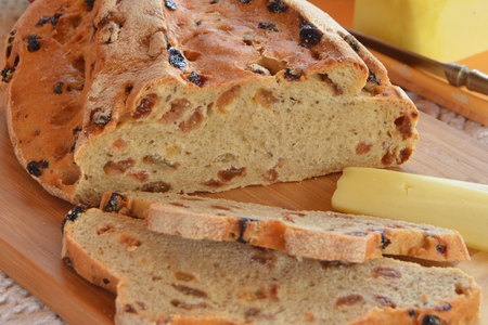 Пшенично-ржаной хлеб с тмином и изюмом: шаг 14