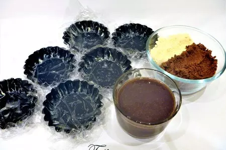 Парфе с голубикой в хрустящих корзиночках: шаг 2