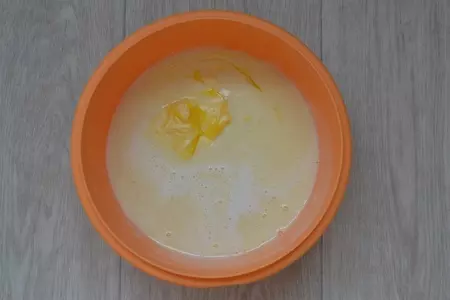 Шоколадный торт с черносливом: шаг 2