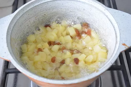 Булочки с изюмно-грушевой начинкой: шаг 7