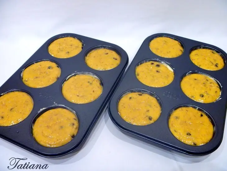 Тыквенные кексы с шоколадом и орехами: шаг 3