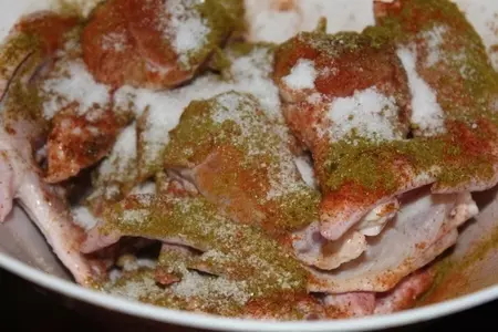 Острые куриные крылышки (и ломтики картофеля на гарнир): шаг 1