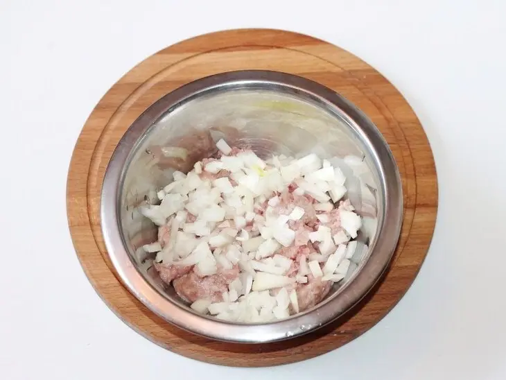 Шашлык из фарша с чесночным маринадом  «махеевъ: шаг 1