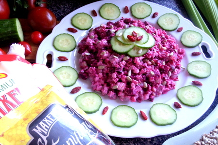 Свекольный салат с сельдью: шаг 9