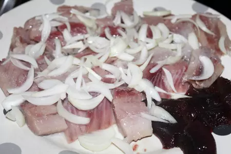 Закуска из сельди "провансаль" и картофель по-карибски с соляной корочкой: шаг 5