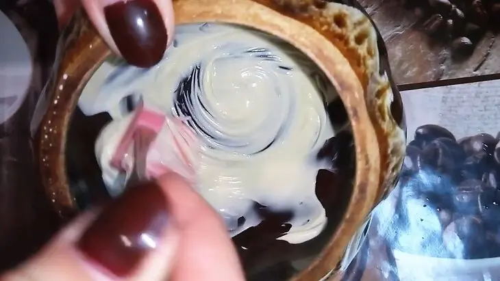 Картофель в горшочках. с мясом и огурчиками: шаг 6