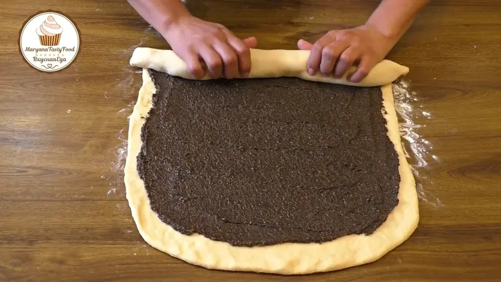 Домашний сдобный дрожжевой маковый рулет: шаг 5