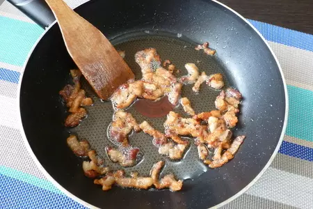 Запеченная картошка с чесноком и шкварками: шаг 5