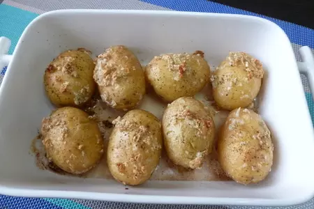 Запеченная картошка с чесноком и шкварками: шаг 6