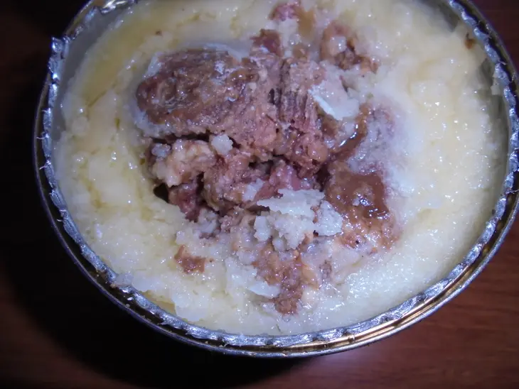 Макароны с тушенкой: шаг 1