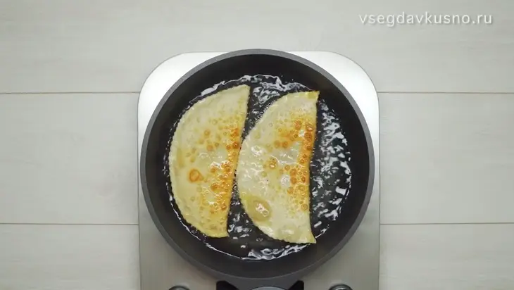 Чебуреки: шаг 13