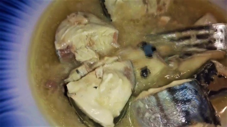 Суп рисовый с консервы сардины. рыбный суп: шаг 2