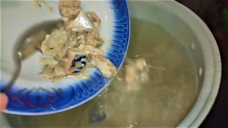Суп рисовый с консервы сардины. рыбный суп: шаг 4