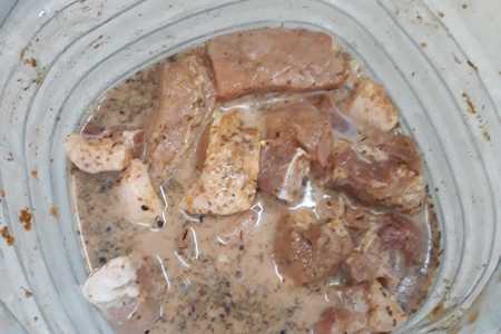 Свиной шашлык в маринаде из айрана: шаг 4