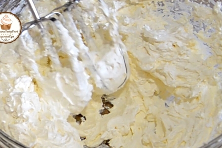 Ванильные капкейки (кексы) с масляным кремом: шаг 3