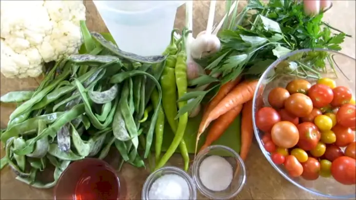 Соленья по-турецки. вкусные овощи туршу  #летовбанке: шаг 1