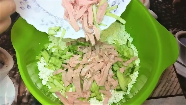 Фаршированные творогом помидоры и кабачки. запеченные под сыром: шаг 1