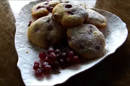 Вкусное печенье с ягодой за 5 минут: шаг 5