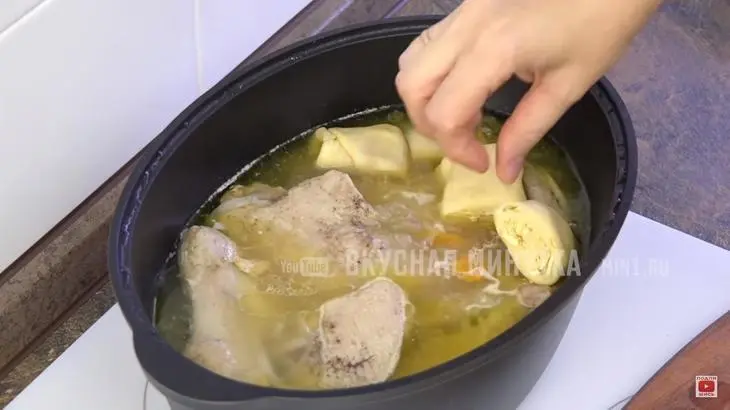 Два блюда в одном! уточка с луковыми рулетиками!: шаг 4