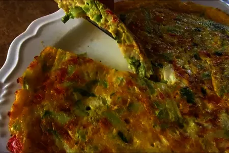 Летний завтрак - омлет с кабачком и овощами: шаг 6