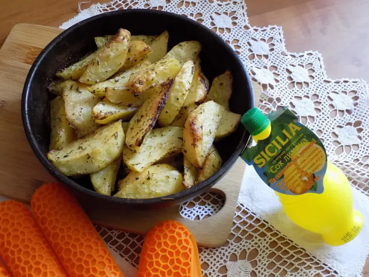 Запечённый картофель с лимонным соком (пататес лемонатес): шаг 3