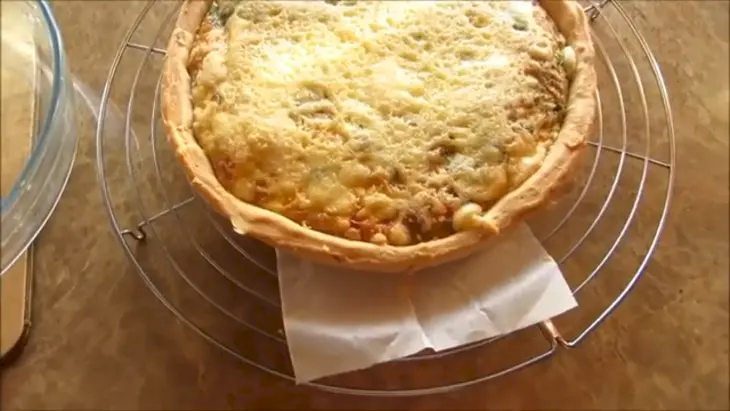 Пирог с сердечками и грибами: шаг 6
