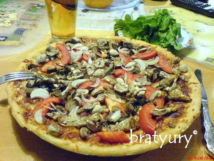 Pizza tre formaggi e due pancetta (пицца с тремя сырами и двумя беконами): шаг 8