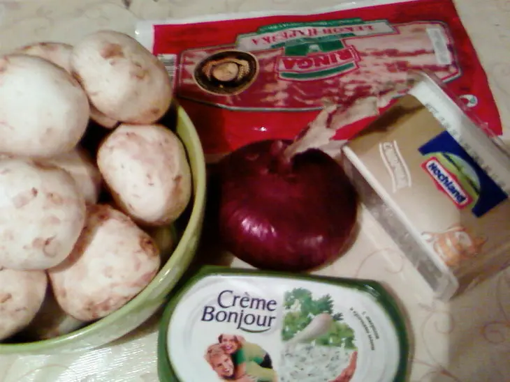 Шампиньоны вкусные.: шаг 1